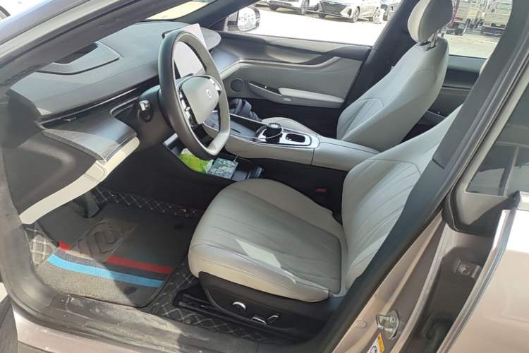 Used CHANGAN NEVO A07 2025 Blue Whale Pure Electric 710 Flagship Model Left Front Seat