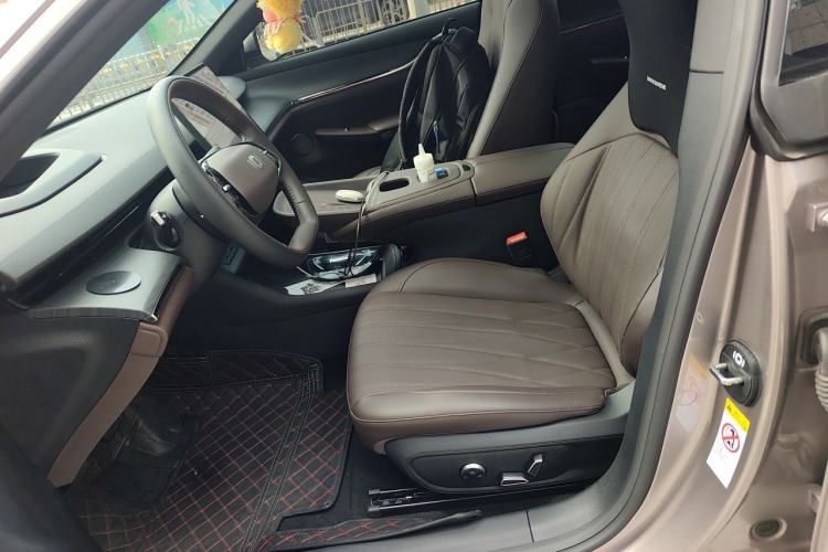 Used CHANGAN NEVO A07 2025 All-Electric "True Fragrance" Edition 710-Mile Long-Range Version Left Front Seat