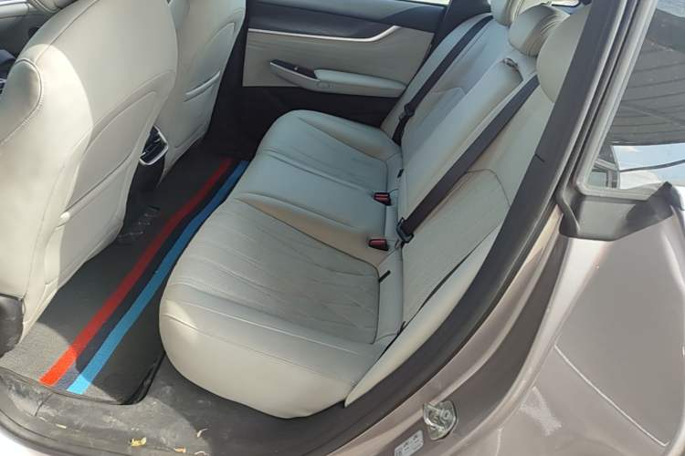 Used CHANGAN NEVO A07 2025 Blue Whale Pure Electric 710 Flagship Model Left Rear Seat