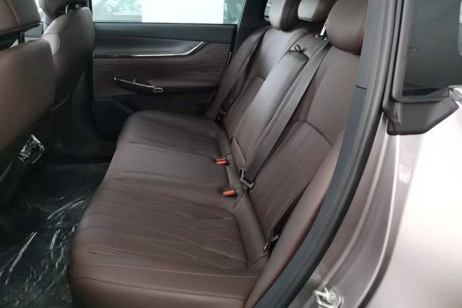 Used CHANGAN NEVO A07 2025 Range-Extended "True Fragrant" Edition 230 Flagship Model Left Rear Seat