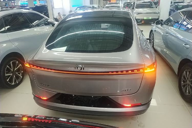 Used CHANGAN NEVO A07 2025 All-Electric "True Fragrance" Edition 710-Mile Long-Range Version Rear