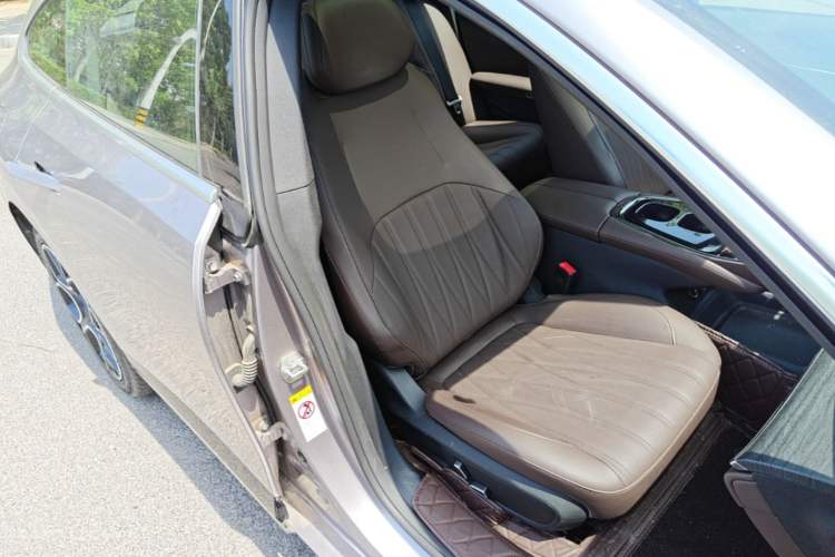 Used CHANGAN NEVO A07 2025 Range-Extended "True Fragrant" Edition 230 Premium Version Right Front Seat