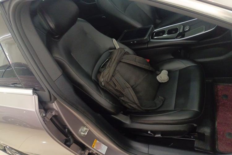 Used CHANGAN NEVO A07 2025 Blue Whale Range-Extending Model 140 Elite Version Right Front Seat