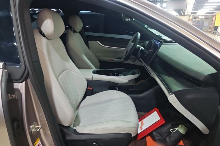 Used CHANGAN NEVO A07 2025 Blue Whale Pure Electric 625 Flagship Model Right Front Seat