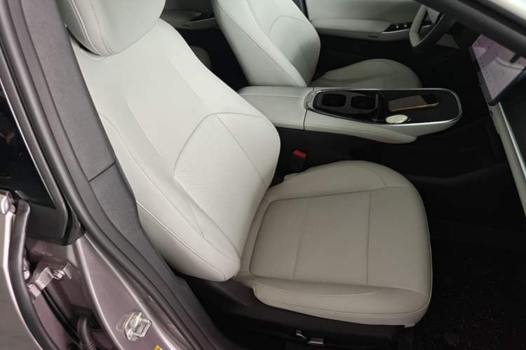 Used CHANGAN NEVO A07 2025 Blue Whale All-Electric 515 Collection Model Right Front Seat