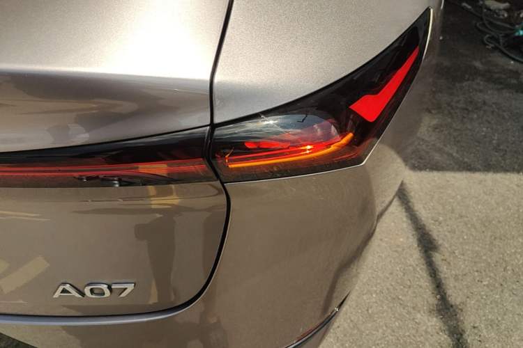 Used CHANGAN NEVO A07 2025 Pure Electric Collector's Edition Right Rear Taillight