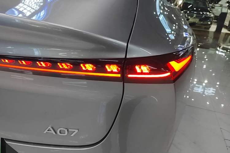 Used CHANGAN NEVO A07 2025 Blue Whale Pure Electric Version 525 Luxury Model Right Rear Taillight