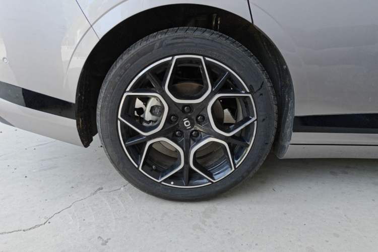 Used CHANGAN NEVO A07 2025 Range-Extended "True Fragrant" Edition 230 Premium Version Right Rear Wheel Hub