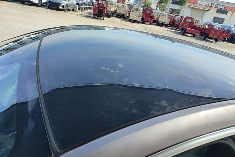 Used CHANGAN NEVO A07 2025 Blue Whale Pure Electric 710 Flagship Model Roof