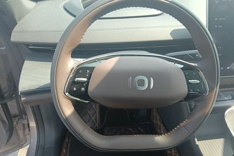 Used CHANGAN NEVO A07 2025 Blue Whale Range-Extending Model 140 Elite Version Steering Wheel