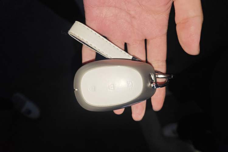 Used CHANGAN NEVO A07 2025 Blue Whale Range-Extending Model 140 Elite Version Vehicle Key