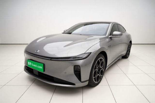 Używany CHANGAN NEVO A07 2025 Range-Extended "True Fragrant" Edition 230 Premium Version