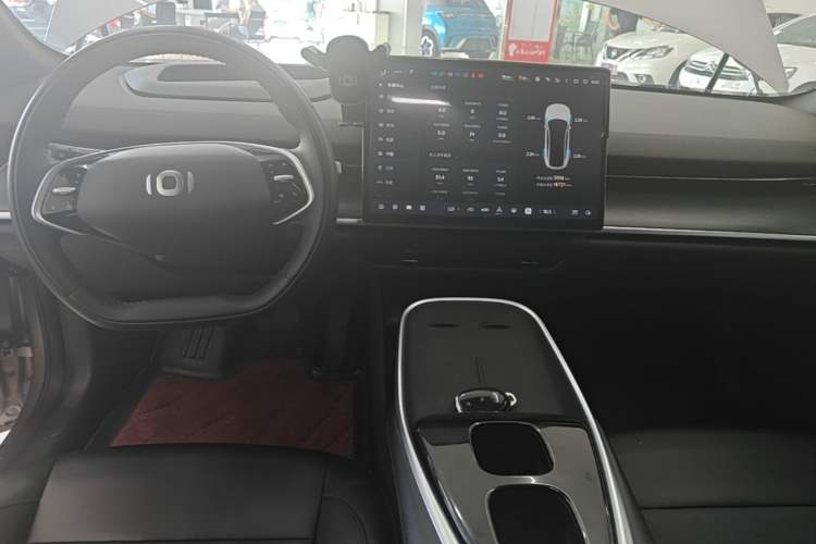 Used CHANGAN NEVO A07 2025 Blue Whale Range-Extending Model 140 Elite Version Center Console