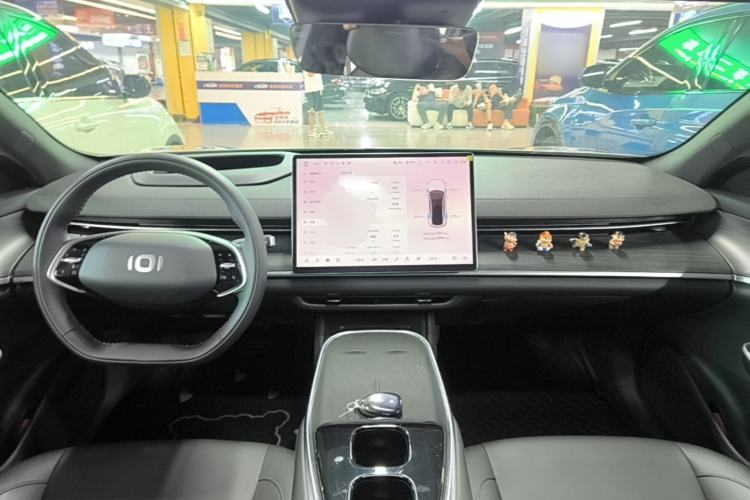 Used CHANGAN NEVO A07 2025 Blue Whale Range-Extending Model 140 Elite Version Center Console