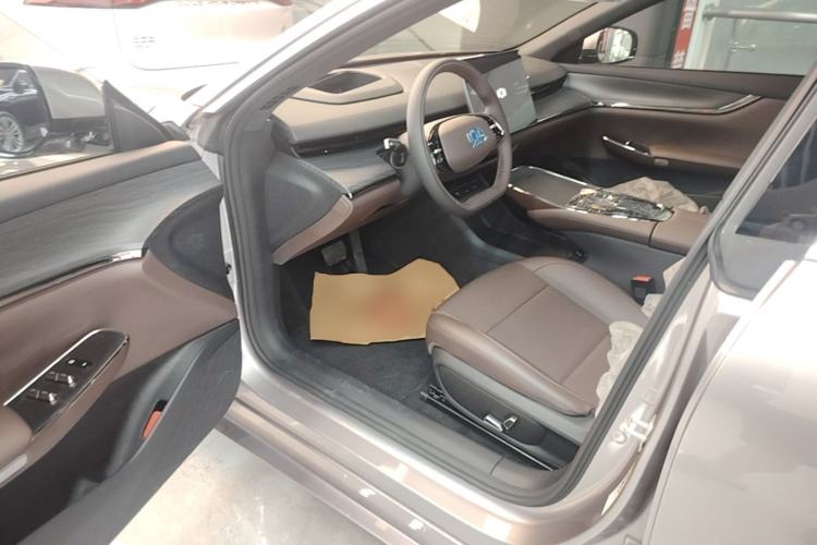 Used CHANGAN NEVO A07 2025 Blue Whale Range-Extending Model 140 Elite Version Driver Seat