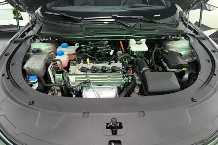 Used CHANGAN NEVO A07 2025 Blue Whale Range-Extending Model 140 Elite Version Engine Bay