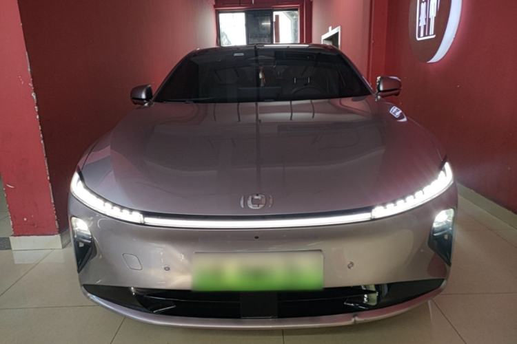 Used CHANGAN NEVO A07 2025 All-Electric "True Fragrance" Edition 710-Mile Long-Range Version Front