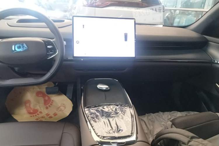 Used CHANGAN NEVO A07 2025 Range-Extended "Truly Delicious" 140 Elite Version Gear Lever