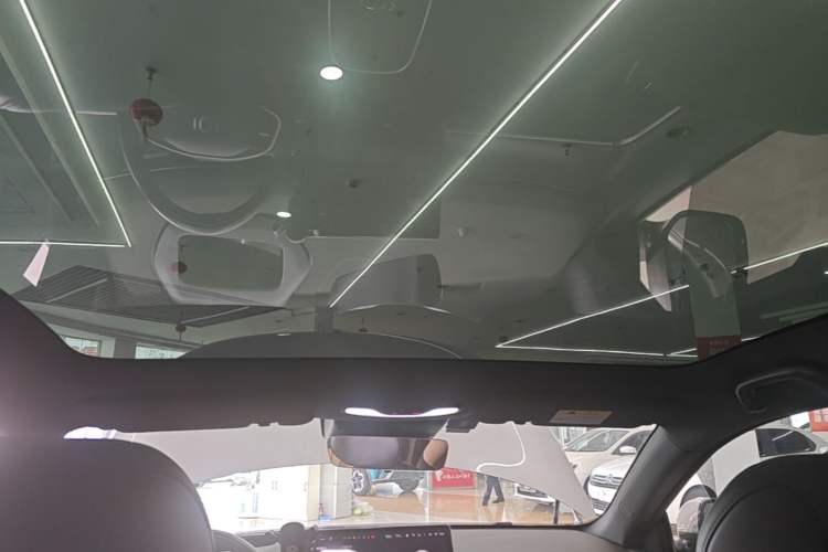 Used CHANGAN NEVO A07 2025 Blue Whale Range-Extending Model 140 Elite Version Headliner