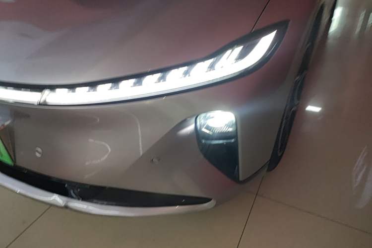 Used CHANGAN NEVO A07 2025 All-Electric "True Fragrance" Edition 710-Mile Long-Range Version Left Front Headlight