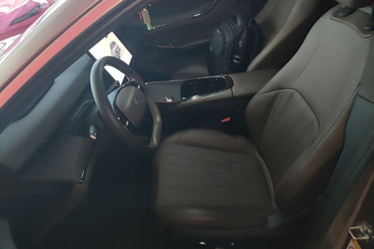 Used CHANGAN NEVO A07 2025 All-Electric "True Fragrance" Edition 710-Mile Long-Range Version Left Front Seat