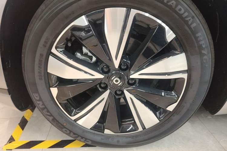 Used CHANGAN NEVO A07 2025 Blue Whale Range-Extending Model 140 Elite Version Left Front Wheel Hub