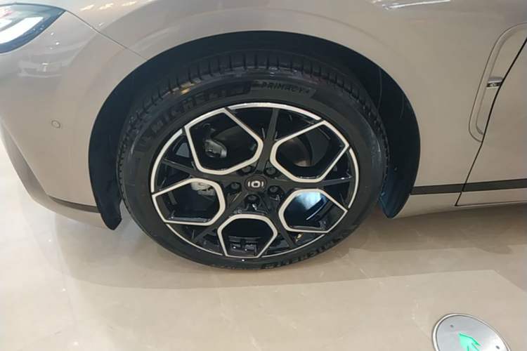Used CHANGAN NEVO A07 2025 Range-Extended "True Fragrant" Edition 230 Flagship Model Left Front Wheel Hub