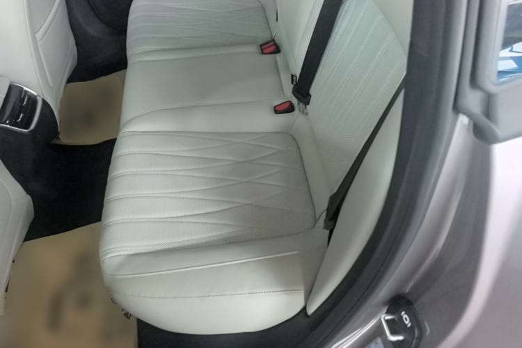 Used CHANGAN NEVO A07 2025 All-Electric "True Fragrance" Edition 710-Mile Long-Range Version Left Rear Seat