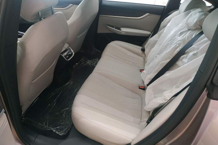 Used CHANGAN NEVO A07 2025 Range-Extended "True Fragrant" Edition 230 Flagship Model Left Rear Seat