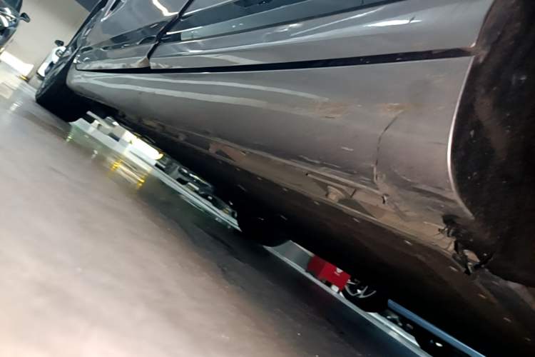 Used CHANGAN NEVO A07 2025 Blue Whale Pure Electric Version 525 Luxury Model Left Side Sill