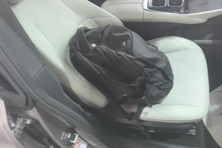 Used CHANGAN NEVO A07 2025 All-Electric "True Fragrance" Edition 710-Mile Long-Range Version Right Front Seat