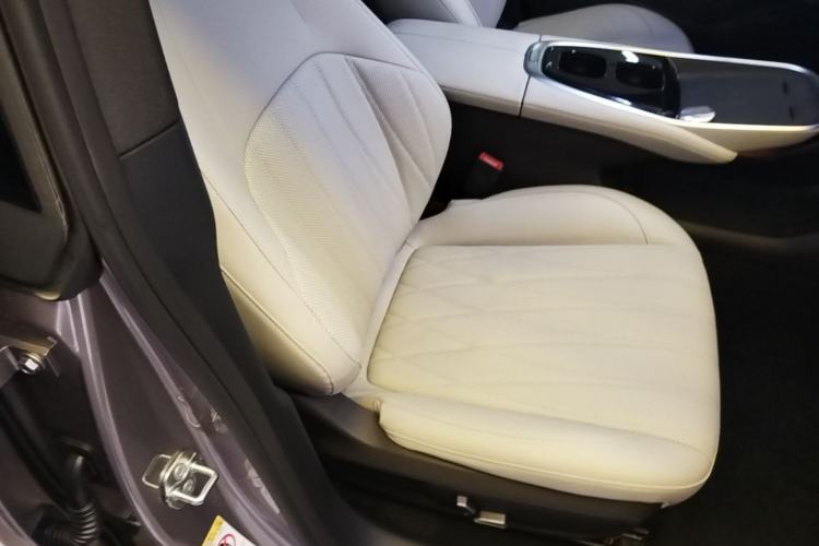 Used CHANGAN NEVO A07 2025 Range-Extended "True Fragrant" Edition 230 Premium Version Right Front Seat