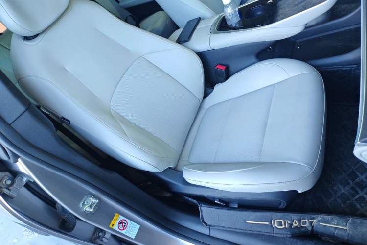 Used CHANGAN NEVO A07 2025 Range-Extended "True Fragrant" Edition 230 Luxury Version Right Front Seat