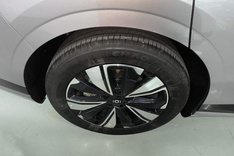 Used CHANGAN NEVO A07 2025 Blue Whale Range-Extending Model 140 Elite Version Right Rear Wheel Hub