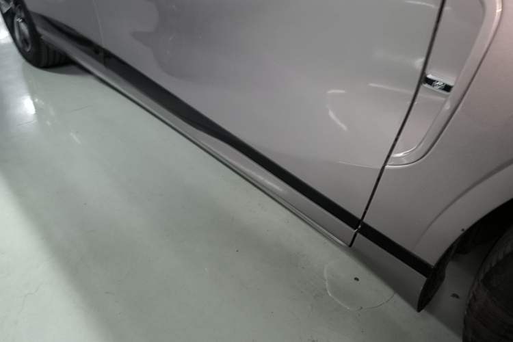 Used CHANGAN NEVO A07 2025 Blue Whale Range-Extending Model 140 Elite Version Right Side Sill