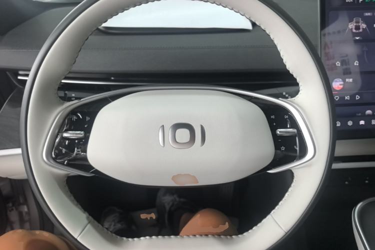 Used CHANGAN NEVO A07 2025 All-Electric "True Fragrance" Edition 710-Mile Long-Range Version Steering Wheel