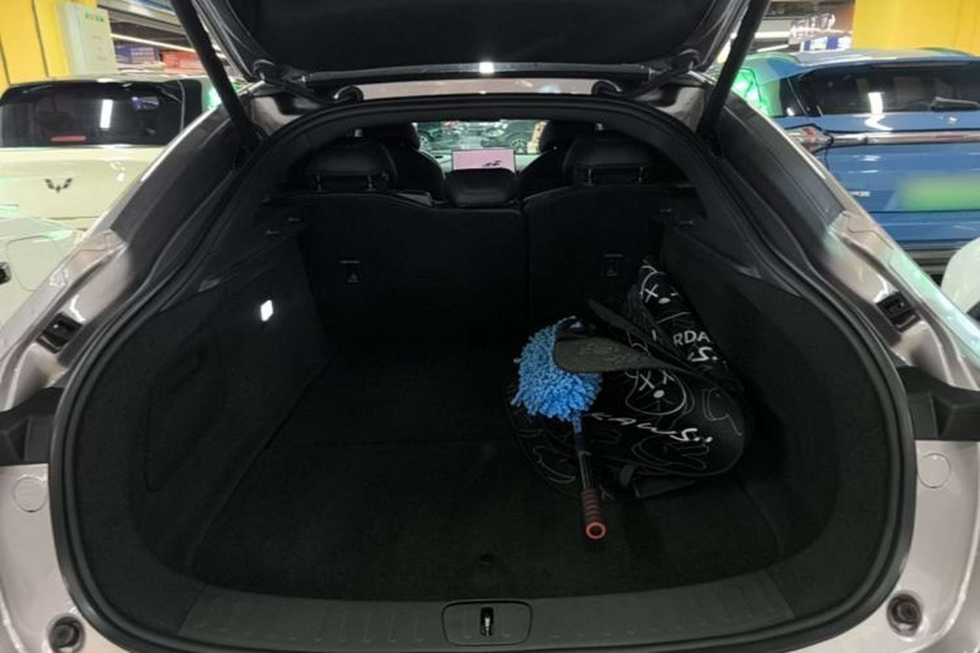 Used CHANGAN NEVO A07 2025 Blue Whale Range-Extending Model 140 Elite Version Trunk