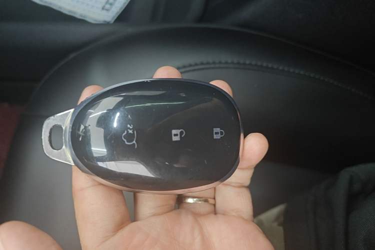 Used CHANGAN NEVO A07 2025 Blue Whale Range-Extending Model 140 Elite Version Vehicle Key