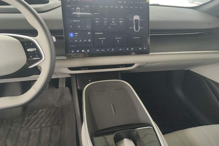 Used CHANGAN NEVO A07 2025 Blue Whale Pure Electric 625 Flagship Model Audio And AC Panel
