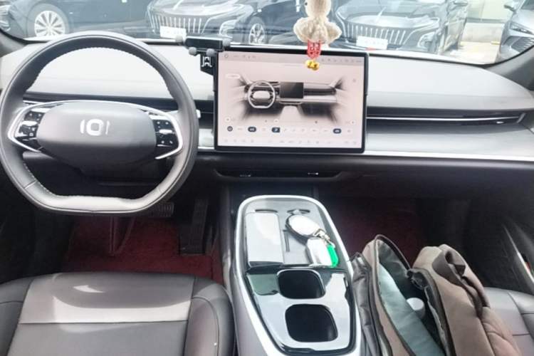 Used CHANGAN NEVO A07 2025 Pure Electric Collector's Edition Center Console