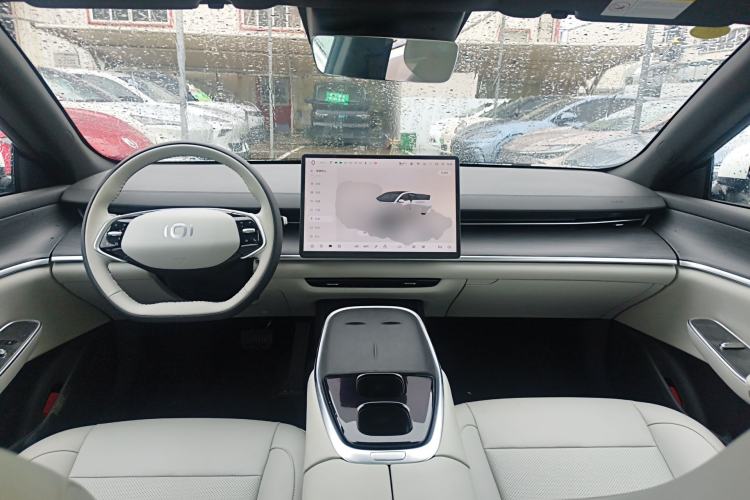 Used CHANGAN NEVO A07 2025 All-Electric "Real Bargain" 525 Luxury Model Center Console