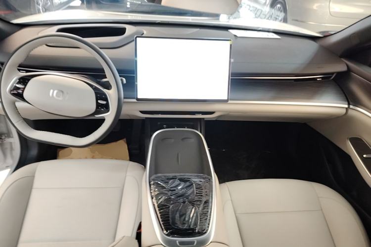 Used CHANGAN NEVO A07 2025 Blue Whale Range-Extending Model 140 Elite Version Center Console