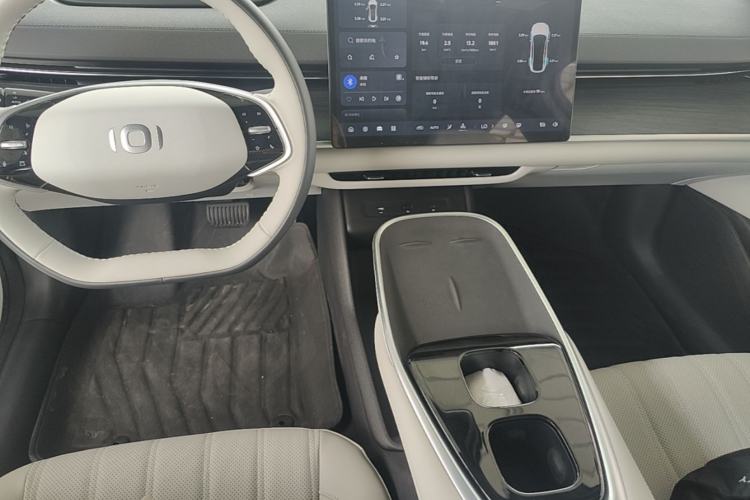 Used CHANGAN NEVO A07 2025 Blue Whale Pure Electric 625 Flagship Model Center Console