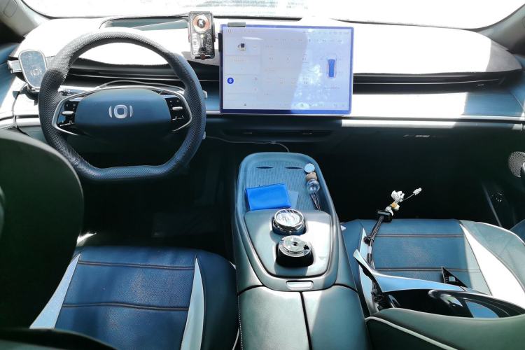 Used CHANGAN NEVO A07 2025 All-Electric "True Fragrance" Edition 710-Mile Long-Range Version Center Console