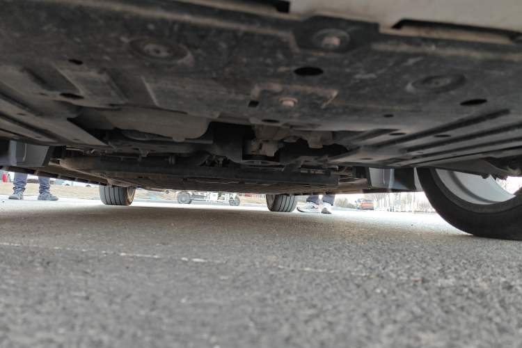 Used CHANGAN NEVO A07 2025 Blue Whale Range-Extending Version 230 Flagship Model Chassis Front