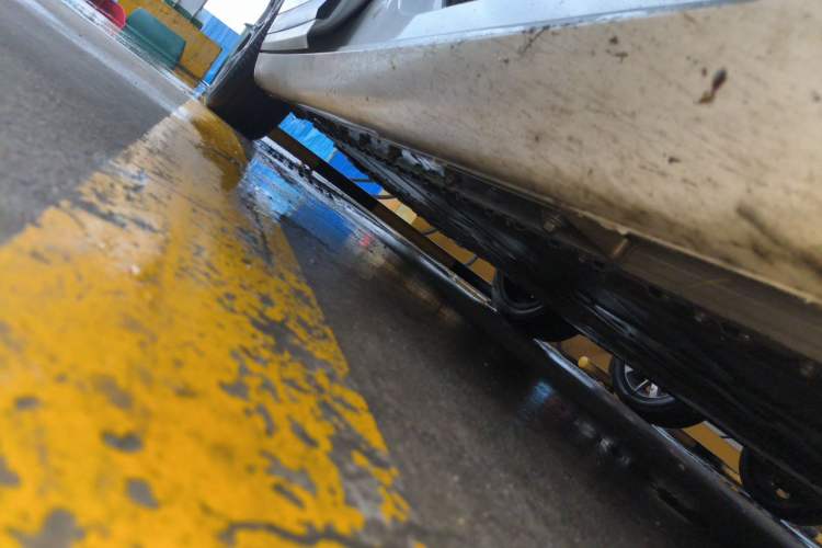 Used CHANGAN NEVO A07 2025 Pure Electric "True Fragrance" Edition 625 Flagship Model Chassis Front Right