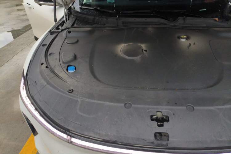 Used CHANGAN NEVO A07 2025 Pure Electric "True Fragrance" Edition 625 Flagship Model Engine Bay Right