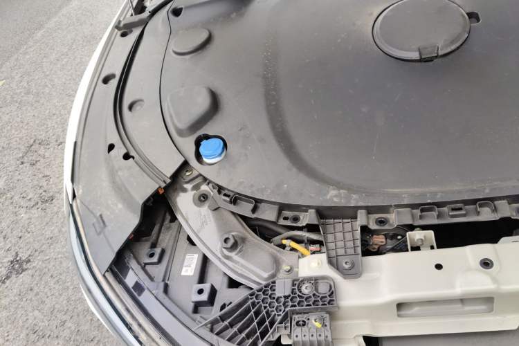 Used CHANGAN NEVO A07 2025 All-Electric "Real Bargain" 525 Luxury Model Engine Bay Right