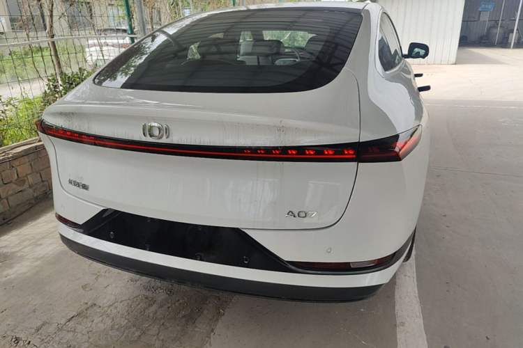 Used CHANGAN NEVO A07 2025 Blue Whale Pure Electric 625 Flagship Model Exterior 3