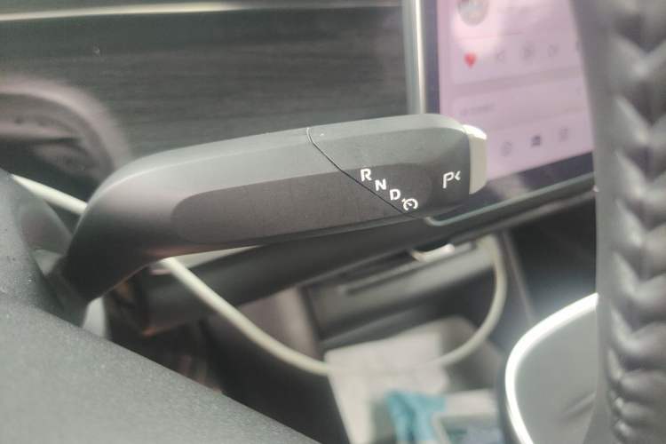 Used CHANGAN NEVO A07 2025 Range-Extended "Truly Delicious" 140 Elite Version Gear Lever